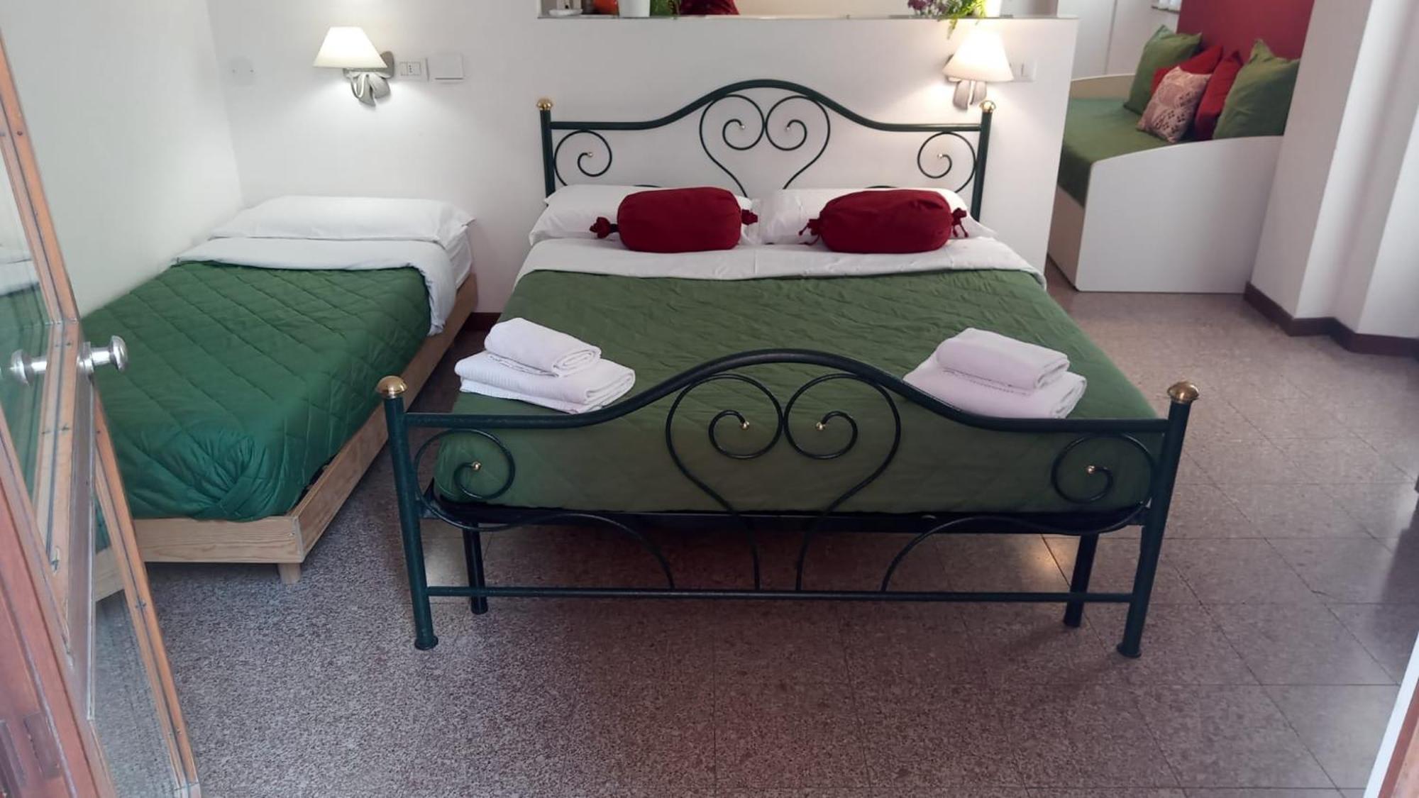 Marconi Rooms Loggia Delle Erbe Verona Bagian luar foto