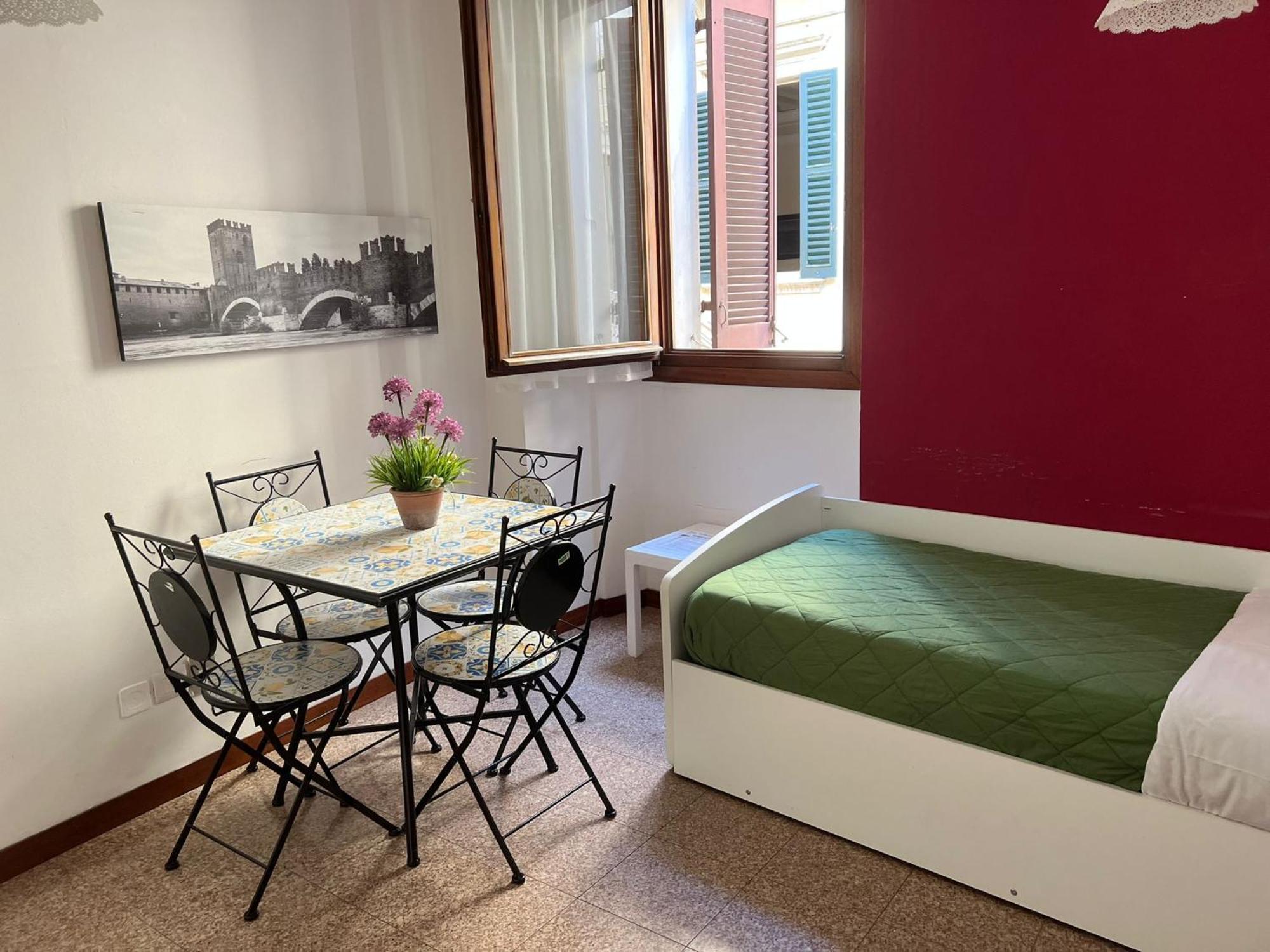 Marconi Rooms Loggia Delle Erbe Verona Bagian luar foto