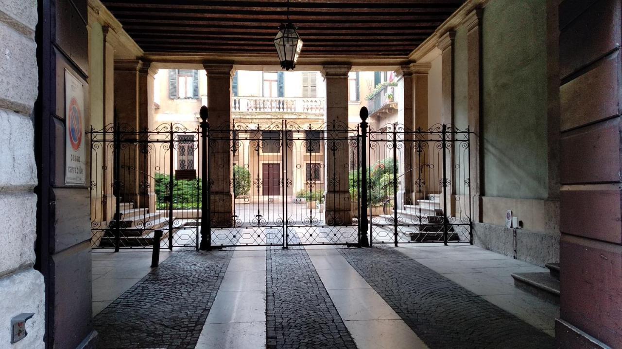 Marconi Rooms Loggia Delle Erbe Verona Bagian luar foto