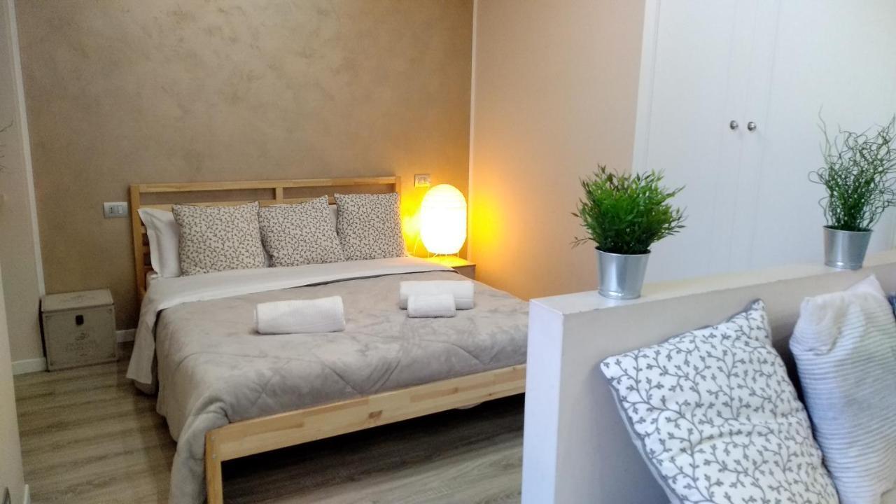 Marconi Rooms Loggia Delle Erbe Verona Bagian luar foto
